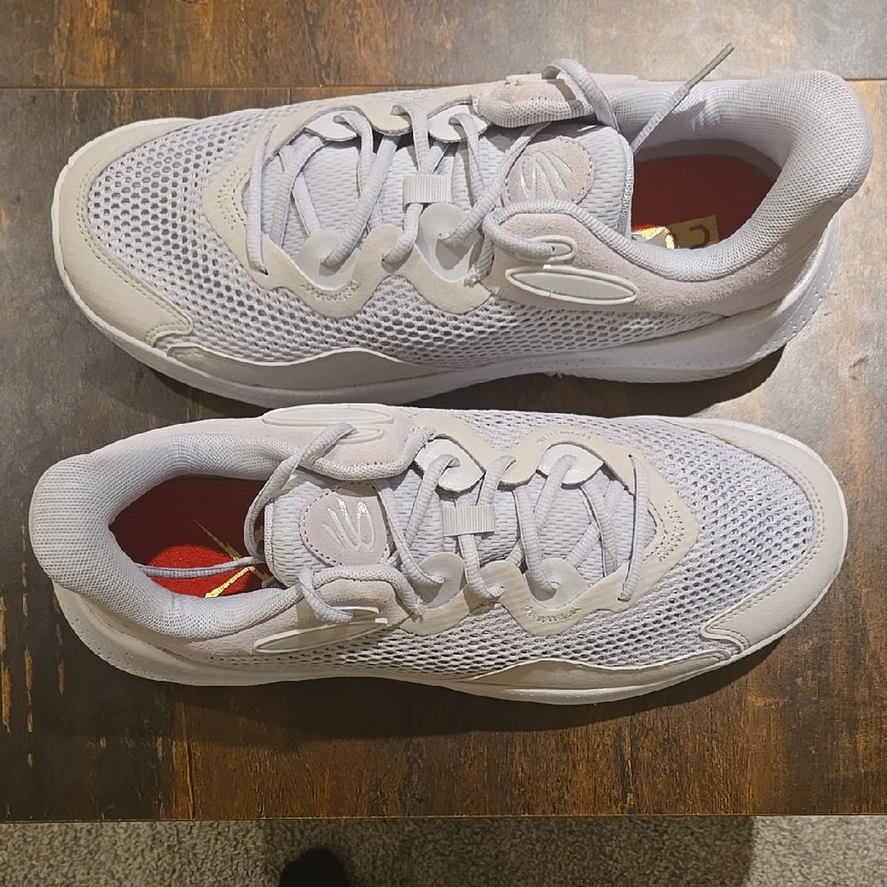 Under Armour Gray Sneakers with Modern Design and Comfort